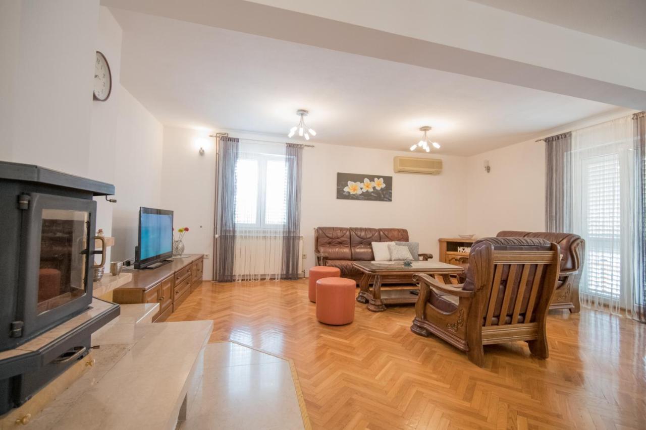 Villa Glorija Grubine Екстериор снимка