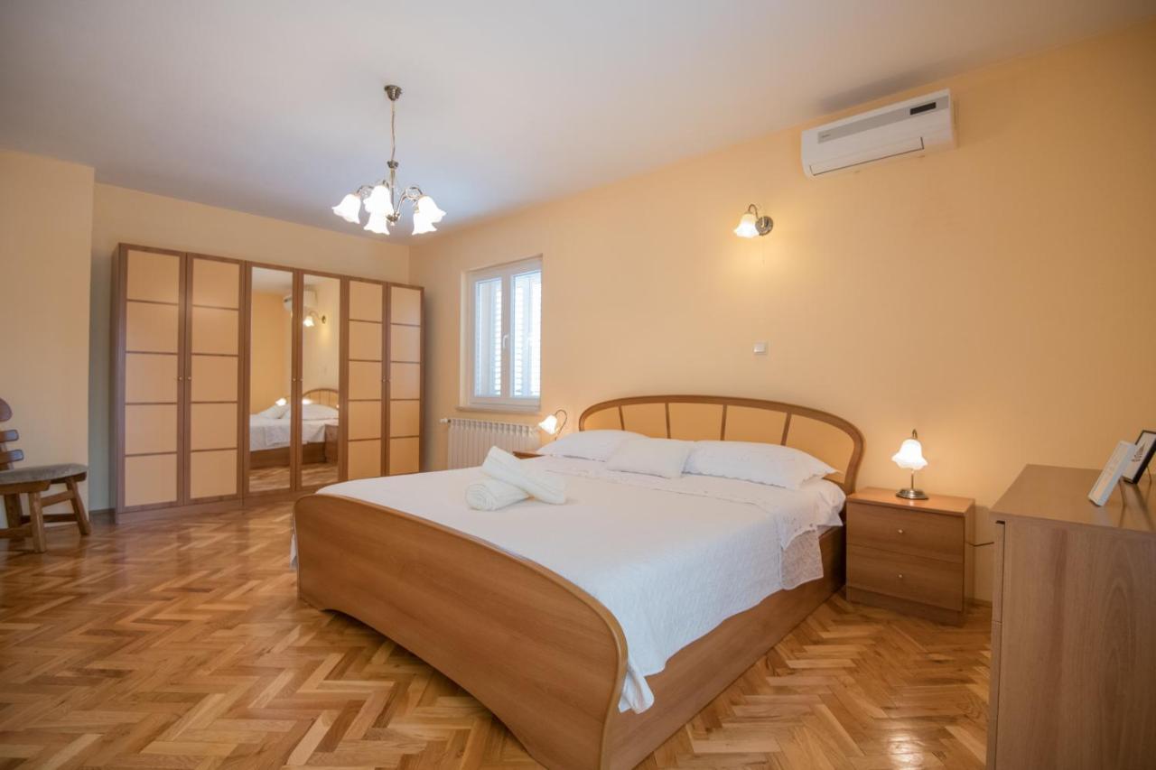 Villa Glorija Grubine Екстериор снимка